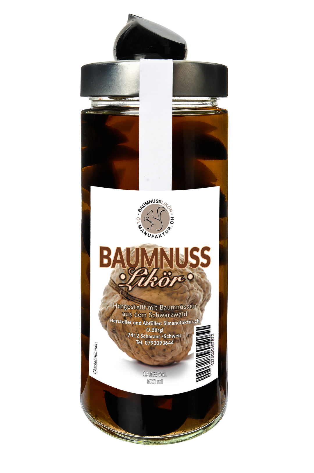 Tree nut liqueur